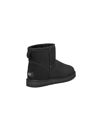 UGG | Boots CLASSIC MINI BOOT | schwarz